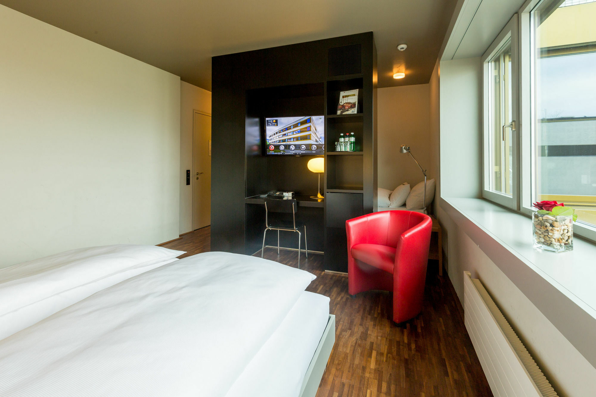 Dasbreitehotel Am Rhein Βασιλεία Εξωτερικό φωτογραφία